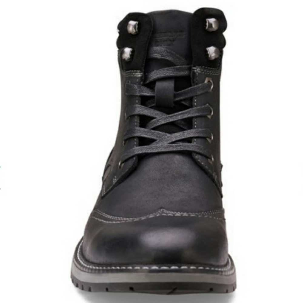 CLOSET CLEAROUT SALE! MEMBERS ONLY WINGTIP LEATHER LUG SOLE BOOTS.